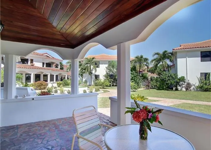 Isla Bonita Yacht Club San Pedro (Ambergris Caye)
