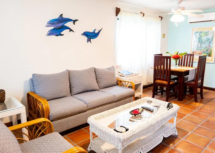 Isla Bonita Yacht Club Hotel