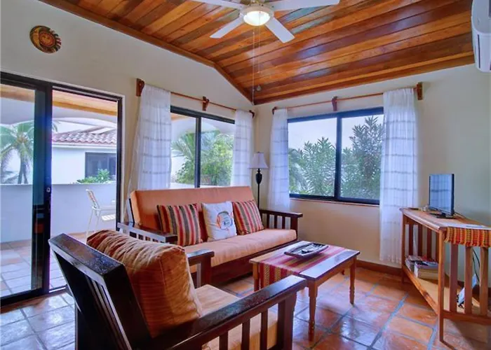 Hotel Isla Bonita Yacht Club