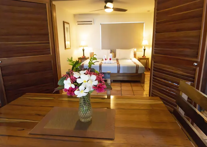 Hotel Isla Bonita Yacht Club 3*