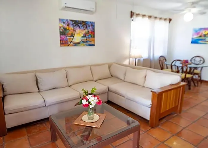 Isla Bonita Yacht Club Hotel San Pedro (Ambergris Caye)