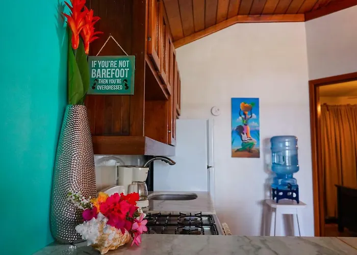 Isla Bonita Yacht Club Hotel 3*