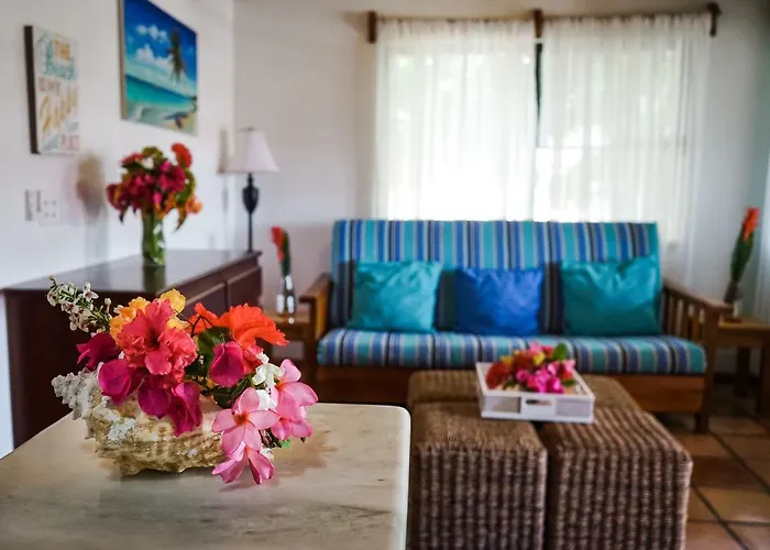 Isla Bonita Yacht Club Hotel 3*